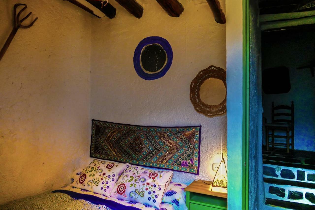 La Casa De La Bombilla Verde Trevélez Exteriér fotografie